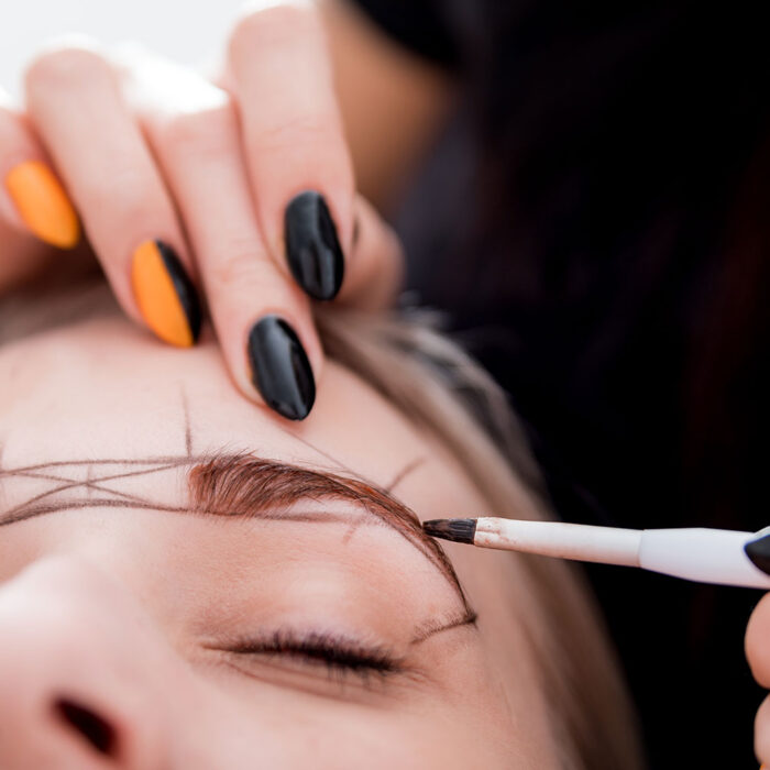 Épilation sourcils ligne simple ou 1 zone visage - 10 min